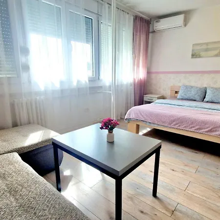 Apartmani Paku Βελιγράδι Εξωτερικό φωτογραφία